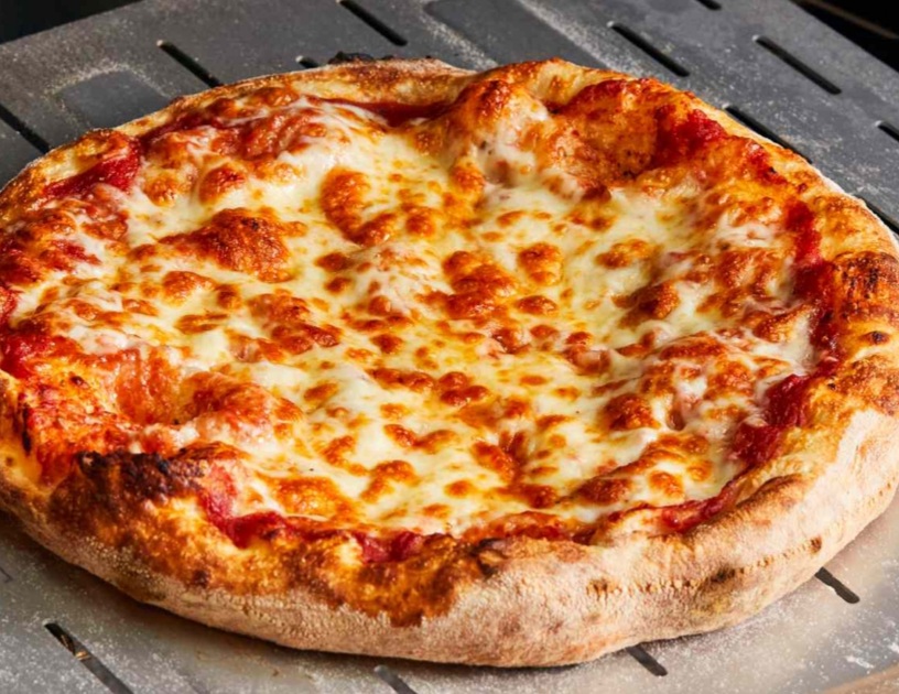 Image of 14" tuna pizza